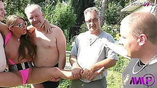 ideo von sexy asiaten
