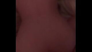 ihren titten gefickt wird