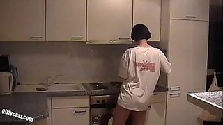 asiatische dicke titten auf einem sexvideo